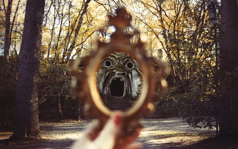 Cho đến nay, sự việc kỳ bí này vẫn chưa được giải mã. Không ai có thể khẳng định sự tồn tại của những quái thú bí ẩn tại khu rừng ma quái trên.