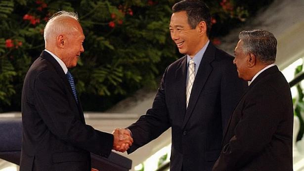 Sau khi trở về Singapore năm 1949, ông Lý Quang Diệu làm việc cho một công ty luật trước khi bước chân vào giới chính trị.