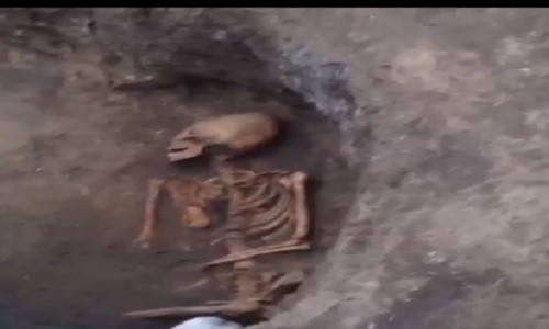 Phat hien xuong nguoi ngoai hanh tinh o Nga?