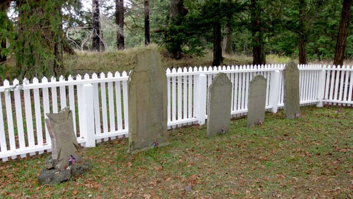 Theo đó, Chuẩn tướng Wiliam S. Harney của Mỹ cử một đại đội đến đảo San Juan. Đáp lại, phía Anh cử 3 chiến hạm và một đơn vị thủy quân lục chiến đến hòn đảo trên.