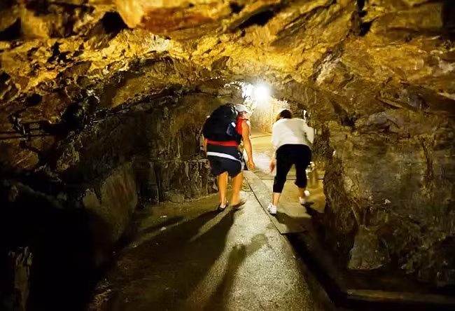 Liên quan đến tiếng đàn organ ma quái, người ta cho rằng vào thời xưa, Jihlava bị ma quỷ quấy nhiễu. Để người dân có cuộc sống bình yên, giới chức địa phương quyết định dùng tính mạng một chàng trai trẻ biết chơi đàn organ để ma quỷ không quấy nhiễu họ nữa.