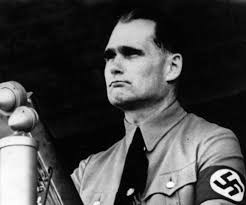 Trong thời gian làm việc ở nhà tù, ông Wahl đã giữ lại mẫu máu của tù nhân Rudolf Hess khi gã thực hiện kiểm tra y tế năm 1982.