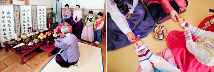 Theo truyền thống, người Hàn Quốc sẽ thực hiện các nghi lễ bao gồm: Charye, Sebae. Trong đó, nghi lễ Charye được tổ chức tại nơi thờ cúng của gia đình.