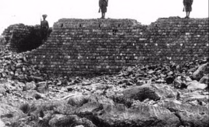 Bất ngờ vào ngày 12/9/1897, 10.000 binh sĩ của Afghanistan tấn công Saragarhi.