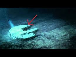 Do vậy, các chuyên gia, thợ lặn đã xuống đáy biển Baltic để lấy mẫu của vật thể kỳ dị trên về nghiên cứu.