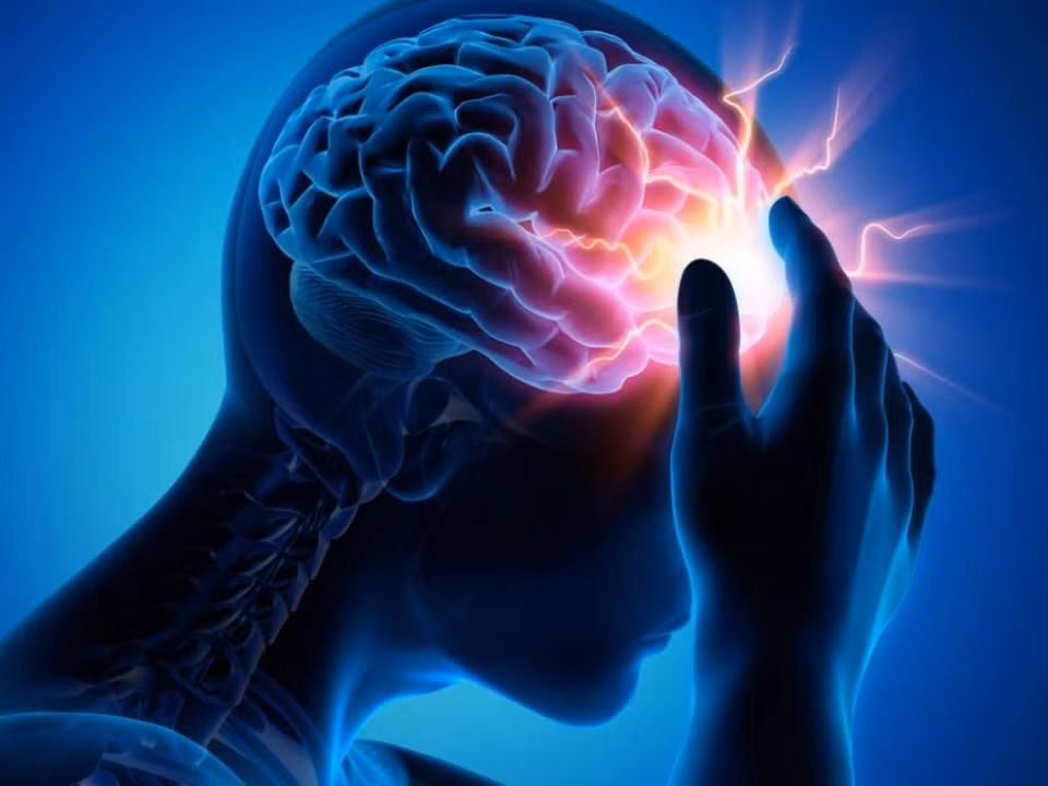 Hiem hoa khon luong tu viec su dung dien thoai trong nha ve sinh-Hinh-2