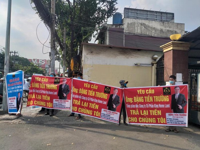 King Home Land phien ban moi cua Alibaba lua ban dat ma the nao?