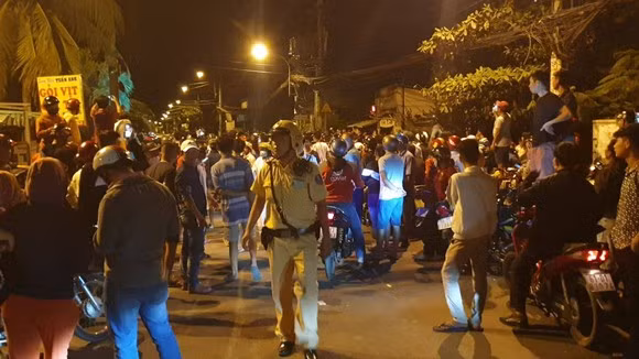 Biết bị bao vây, Tuấn “khỉ” dùng súng AK chống trả và lực lượng Cảnh sát đặc nhiệm đã nổ súng tiêu diệt đối tượng đặc biệt nguy hiểm này.