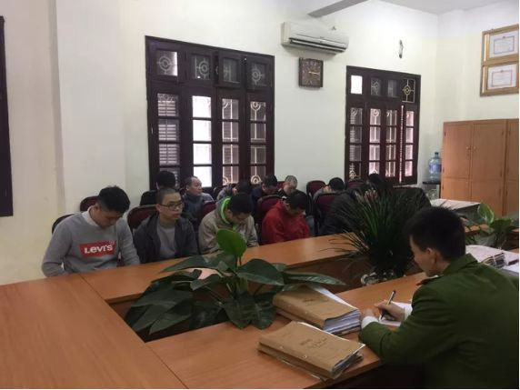 Duong day danh bac tien ty qua game De che hoat dong the nao?