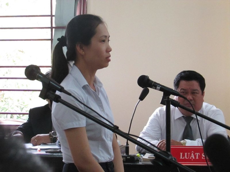 Bị cáo Trúc cho biết "chỉ tin vào số liệu công ty cung cấp". Ảnh: NN