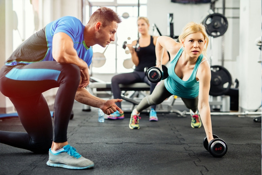 Hay bị ốm: Tập gym sẽ giúp tăng cường sức khỏe cho hệ miễn dịch, giúp bạn có một cơ thể khỏe mạnh. Nhưng nếu bạn thấy hệ miễn dịch của mình bị yếu đi hoặc hay bị ốm thì rất có thể do bạn luyện tập nhiều mà không có thời gian hồi phục. Hãy để cơ thể mình được nghỉ ngơi, uống nhiều nước và ngủ đủ giấc.