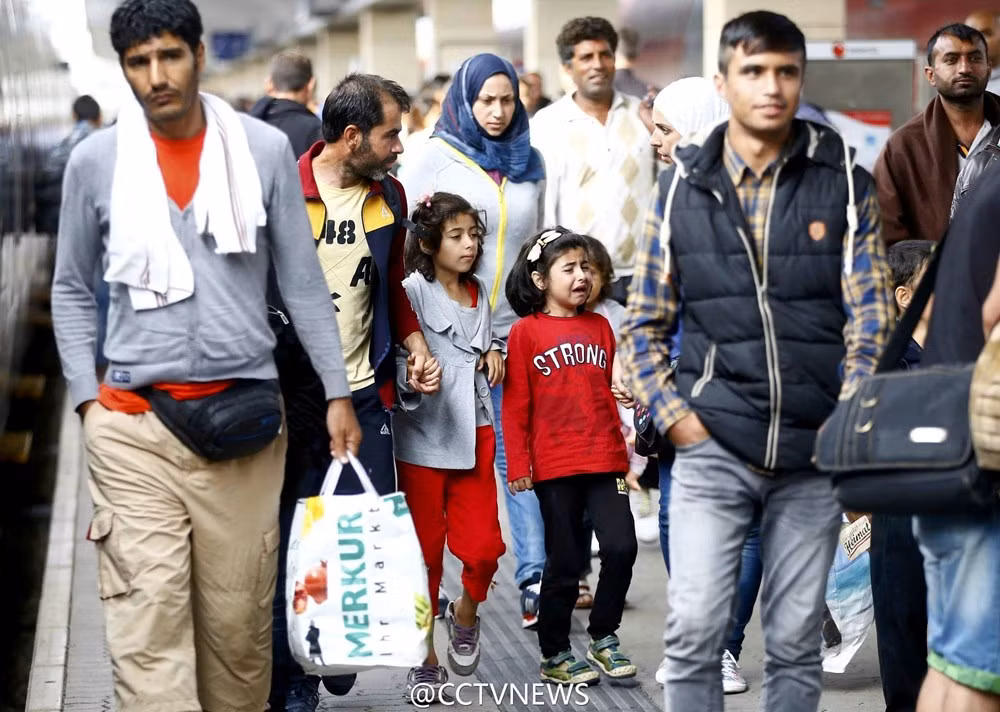 Tuy vậy, tương lai với những người nhập cư vẫn còn là một dấu hỏi.
