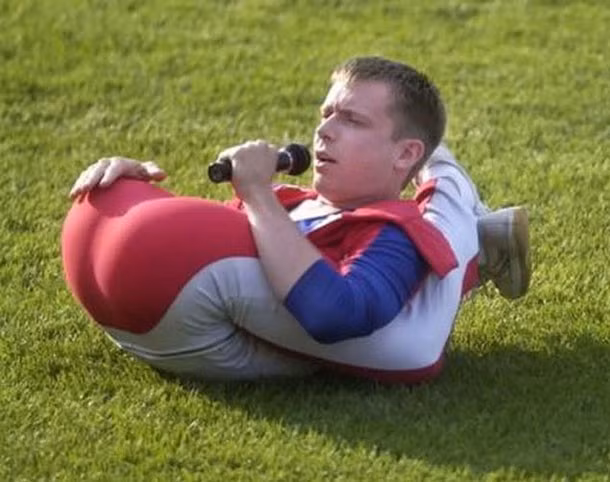 Còn được gọi là "cậu bé cao su", Daniel Browning Smith có khả năng uốn dẻo vô cùng ấn tượng. Khả năng của Daniel đã khiến bộ môn uốn dẻo được đưa lên một tầm cao mới.