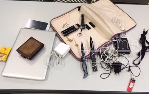 Ca si My Linh bi trom mo vao tan giuong khi dang ngu-Hinh-2