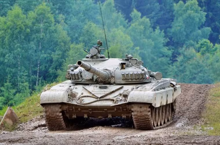 Kham pha bien the xe tang T-72 Viet Nam tung muon mua