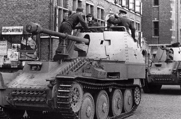 Pháo chống tăng Marder III được thiết kế trên khung gầm cơ sở xe tăng hạng nhẹ Panzer 38(t) có lớp giáp dày từ 10-50mm, trang bị pháo chống tăng 76,2mm PaK 36(r) hoặc 75mm Pak 40.