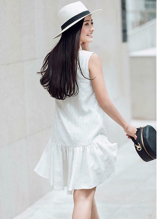 Khánh Hiền rủ ông xã James Ngô “đi trốn” là một trong những tin tức sao Việt trong ngày 26/11.