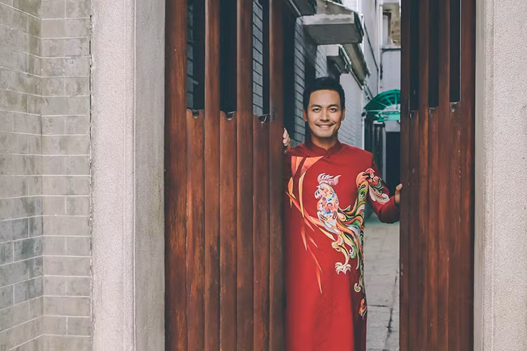 Phan Anh kêu gọi người hâm mộ mặc áo dài truyền thống trong Tết Nguyên Đán.