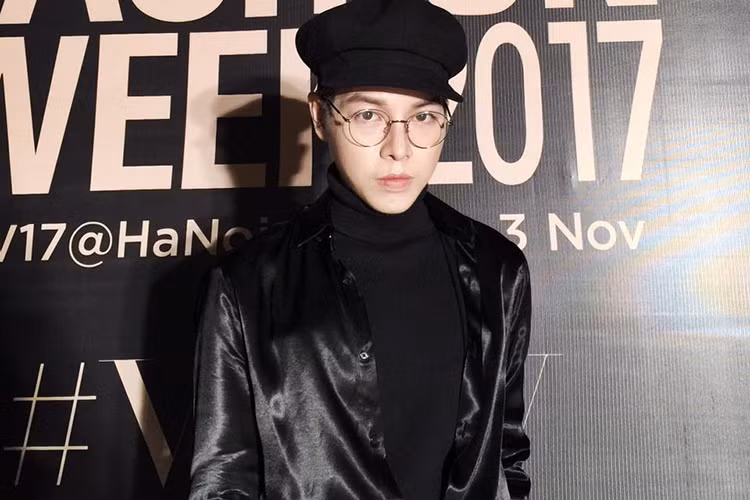 Quán quân Giọng hát Việt 2015 cũng thường xuyên xuất hiện tại các sự kiện giải trí. Ảnh: FBNV