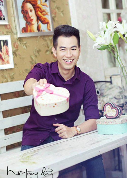Hồ Trung Dũng sở hữu vẻ điển trai, nam tính.