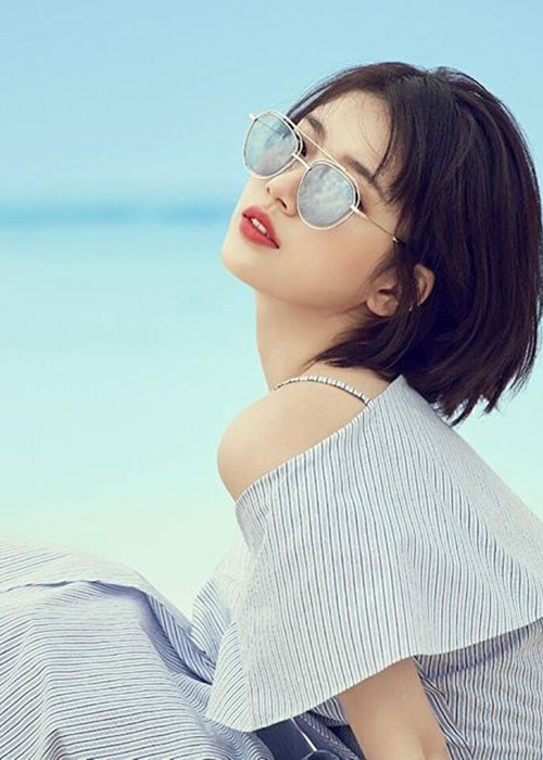 Diễn viên Suzy sở hữu gương mặt đẹp không góc chết cùng vóc dáng quyến rũ.