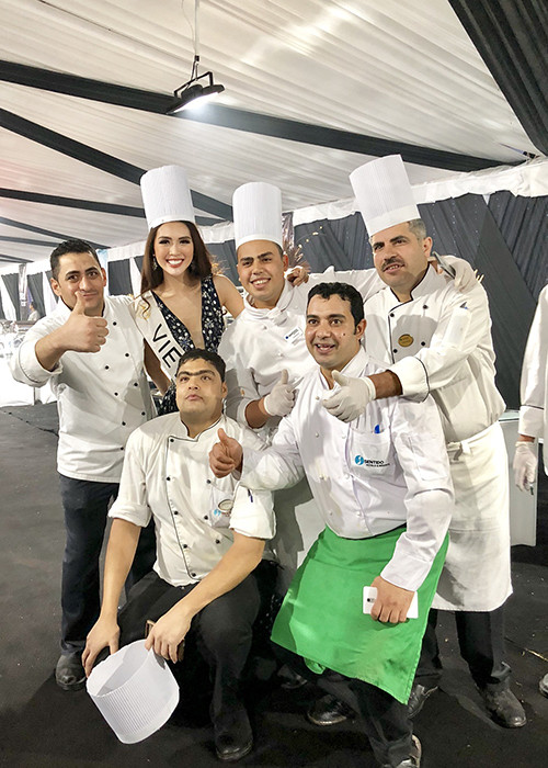 Tường Linh lọt top 18 cuộc thi Hoa hậu Liên lục địa 2017. Người đẹp Mexico Verónica Salas Vallejo đăng quang Hoa hậu. Á hậu 1, 2 lần lượt thuộc về đại diện Philippines và Hà Lan.