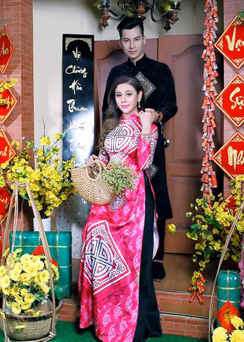 Lâm Khánh Chi và chồng trẻ đã về chung một nhà vào cuối tháng 12/2017.