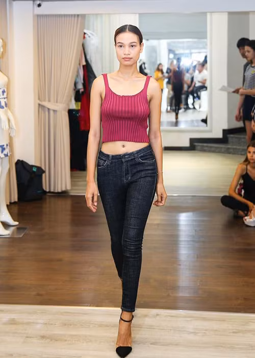 H'Ăng Niê và H’Hen Niê hiện vẫn giữ mối quan hệ bạn bè thân thiết dù cả hai đều bận rộn với công việc riêng.