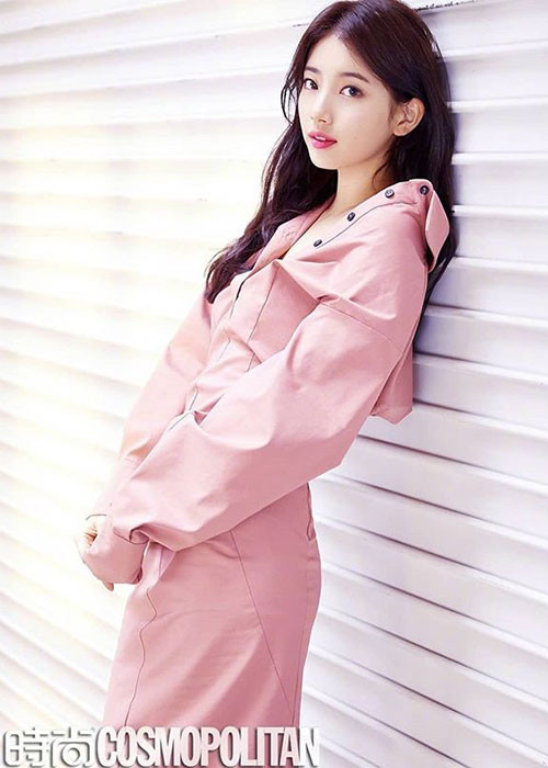 Ngoài ca hát, Suzy còn đóng phim. Hiện, cô là gương mặt được nhiều đạo diễn Hàn săn đón.