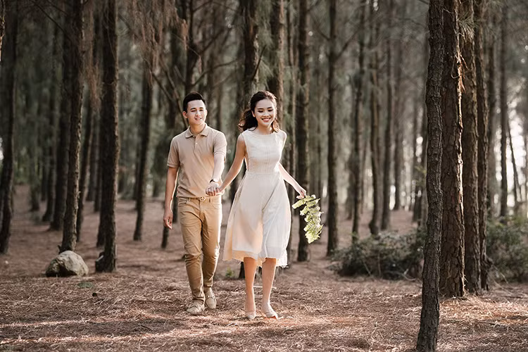 Tố Như và Trần Trung Hiếu đang hạnh phúc bên nhau.