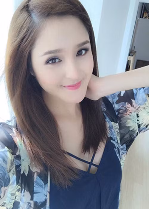 Người đẹp sinh năm 1994 hiện sống khép kín, không hoạt động nghệ thuật. Ảnh: FBNV