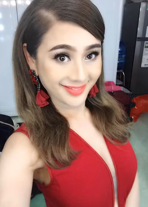 Lâm Khánh Chi trở lại làm việc sau đám cưới với chồng trẻ vào ngày 28/12.