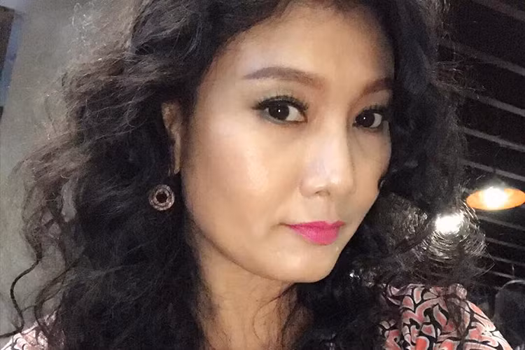 Mỹ Uyên nuôi nấng cháu gái ruột và coi cháu như con đẻ.