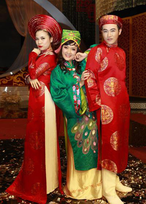 Minh Quân cũng thường xuyên là ca sĩ khách mời của Táo quân.