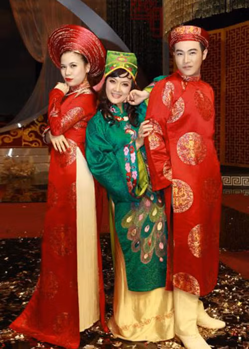 Minh Quân cũng thường xuyên là ca sĩ khách mời của Táo quân.