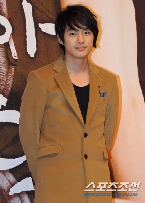 Jeon Tae Soo được điều trị căn bệnh trầm cảm trong 5 năm qua. Gần đây, anh đã có ý định trở lại đóng phim. Ảnh: Sportchosun