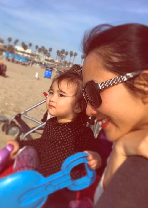 Ở Mỹ, Kim Hiền vẫn theo đuổi công việc diễn xuất. Ngoài ra, cô dành toàn bộ thời gian rảnh cho gia đình.