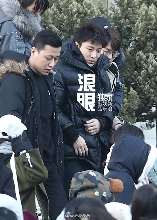 Sau scandal Lý Tiểu Lộ ngoại tình, Giả Nãi Lượng dường như đã lấy lại tinh thần.