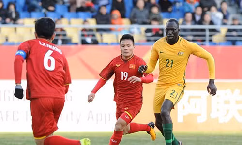 Quang Hải (số 19) là người ghi bàn thắng duy nhất của trận đấu. (Nguồn: AFC)