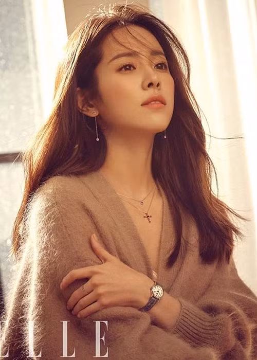 Kể từ gia nhập làng giải trí cho đến nay, Han Ji Min chưa từng công khai hẹn hò với bất kì ai.