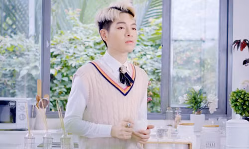 Đức Phúc là người được Trường Giang tin tưởng, gửi gắm bài hát đầu tay.