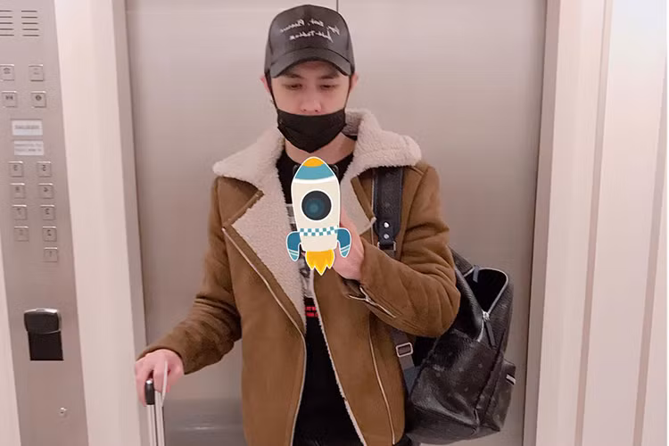 Noo Phước Thịnh tâm sự anh đã lâu không cập nhật hình ảnh bởi đang tập cai điện thoại và mạng xã hội. Bên cạnh đó còn do công việc, cuộc sống quá bận rộn.