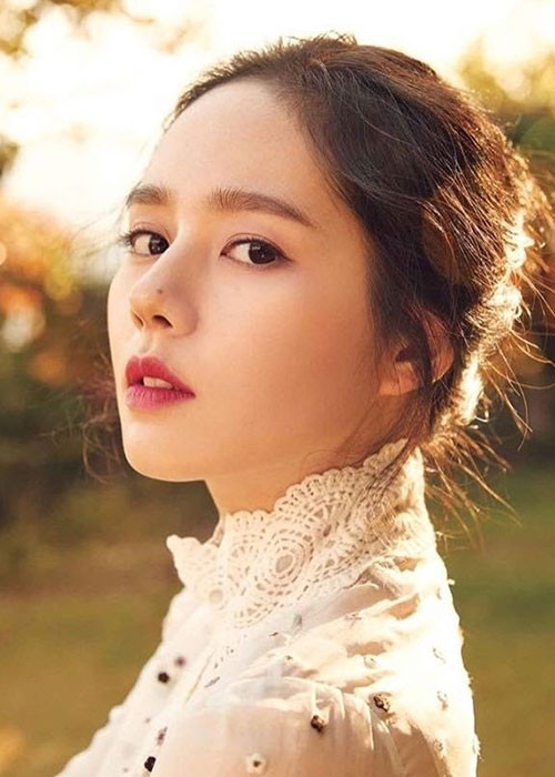 Han Ga In được xem là mỹ nhân mặt mộc đẹp nhất xứ Hàn.
