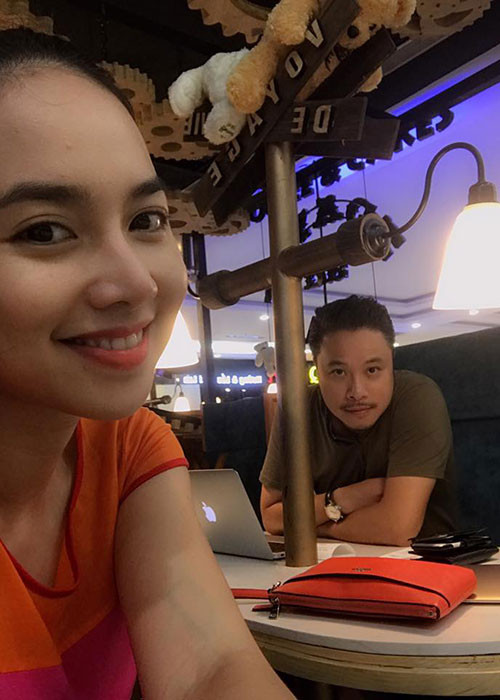 Đinh Ngọc Diệp gắn bó với ông xã trong cả cuộc sống lẫn công việc.