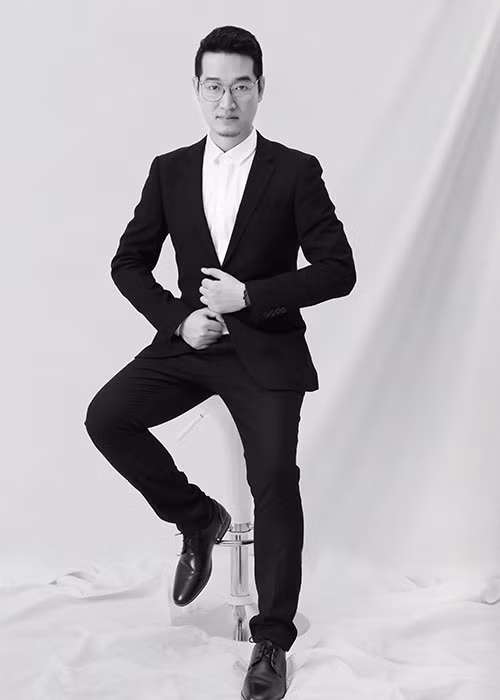 Samuel Hoàng cũng sẽ cùng các giám khảo khác chọn ra tân Hoa hậu Hoàn vũ năm nay, một cô gái tự tin, hiện đại, quyến rũ và truyền cảm hứng.