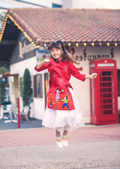 Nữ danh hài gọi con gái là "thiên thần không có cánh, không vòng nguyệt quế” nhưng đem đến cho mẹ tình yêu nhiệm màu.