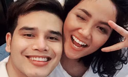 H’hen Niê bên K’Brơi. Ảnh: FBNV