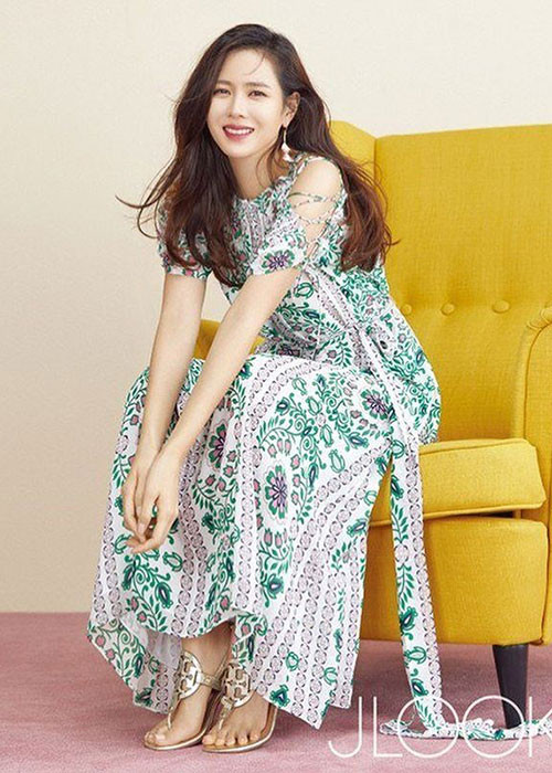 Son Ye Jin sở hữu vẻ đẹp dịu dàng, man mác buồn.