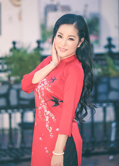 Nữ danh hài bày tỏ dù cuộc sống có gian nan thì bé Nguyệt Cát vẫn là điểm tựa êm ả và động lực lớn đối với cô.