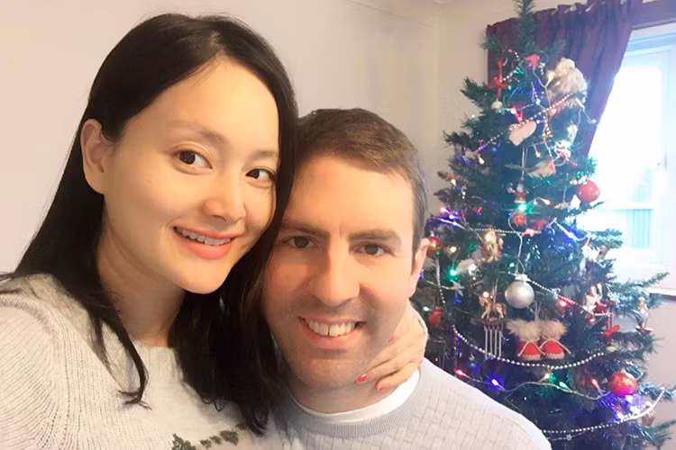 Lan Phương tham gia “Cả một đời ân oán” với vai Diệu - vợ Phong. Tháng 12/2017, cô đính hôn với bạn trai người Anh tại Hà Nội. Ảnh: Dân Việt